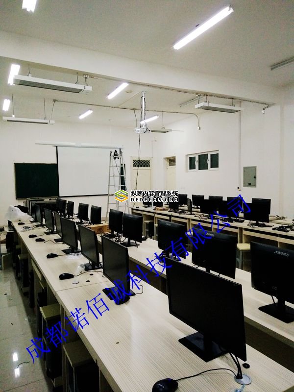 化工仿真實訓(xùn)室